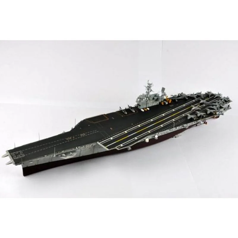 Kit modello Trumpeter USS KITTY HAWK CV-63 nel 1001hobbies (Ref.05619)