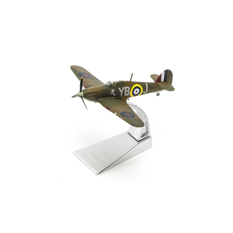 Hawker Hurricane MkI YB-J, Winged Popeye PO Leonard Walter Stevens No.17 Sqn, Debden, 1940 1:72