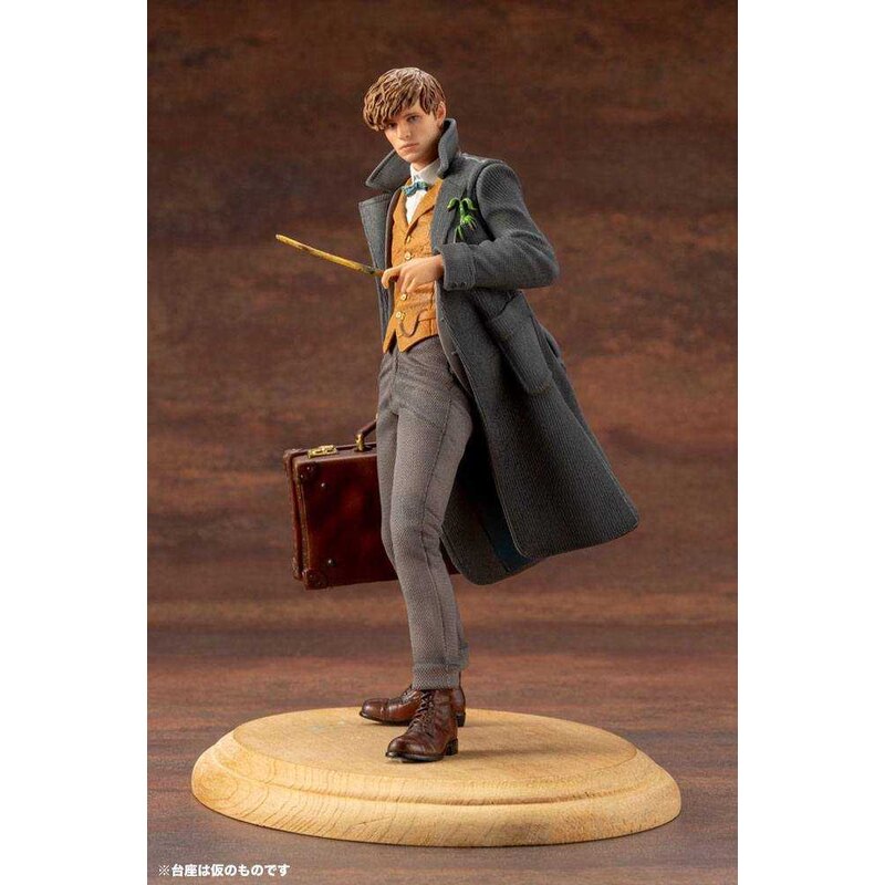 Fantastic Beasts 2 ARTFX+ PVC Statue 1/10 Newt Scamander 18 cm