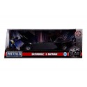 Batman Animated Series 1/24 Metal Batmobile Metals con Action Figure