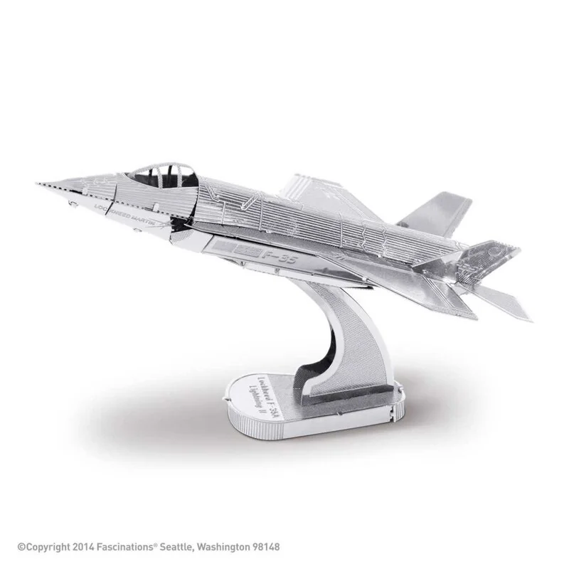 MetalEarth Aviation: F-35A LIGHTNING II (Boeing) 7,8x5,5x4,3cm, modello 3D in metallo con 1 foglio, su carta 12x17cm, 14+