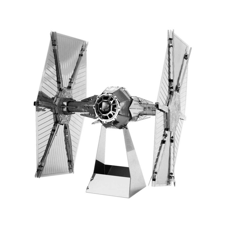 MetalEarth: STAR WARS TIE FIGHTER 6,5x6x7,3cm, modello in metallo 3D con 2 fogli, su carta 12x17cm, 14+