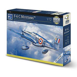 Kit modello Plastic model of F-6C Mustang aircraft 1:72