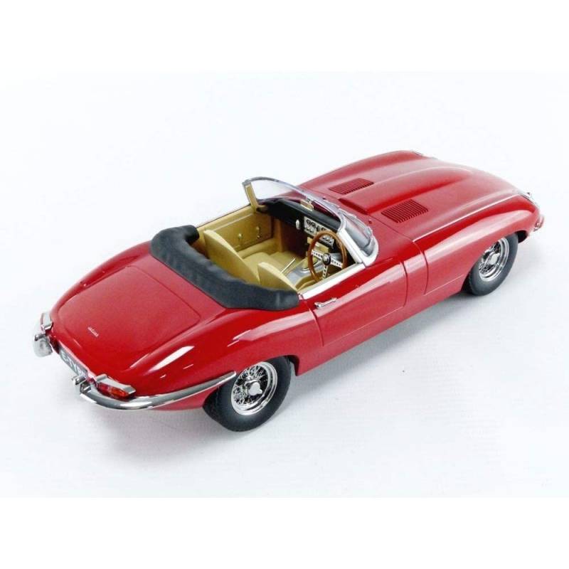 JAGUAR E Type Convertible aperta rossa