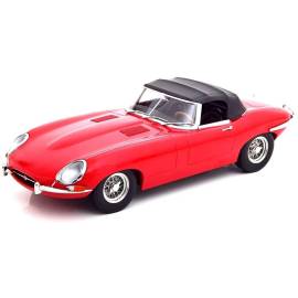 JAGUAR E Type Cabriolet chiusa rossa