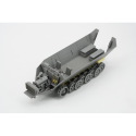 BORDER MODEL: 1/35; Sd.Kfz.251 /1 Ausf.D with R35 turret with PE and workable tracks