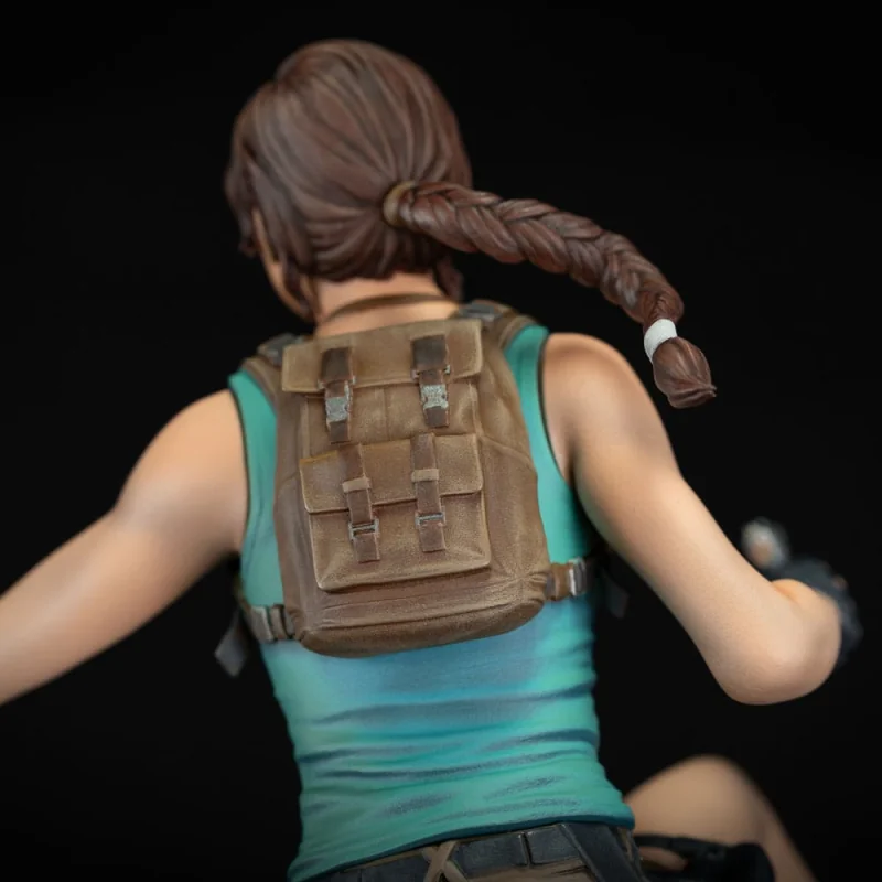 TOMB RAIDER - Lara Croft - Statuette 24cm - Dark Horse