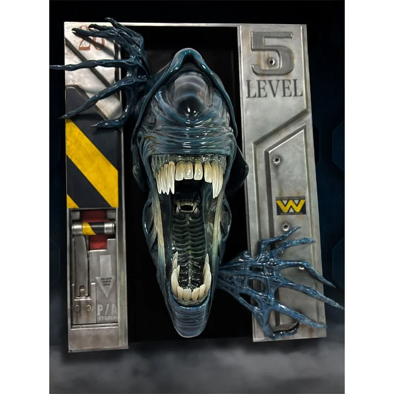  Aliens wall sculpture 1/2 Alien Queen 51 x 41 x 25 cm