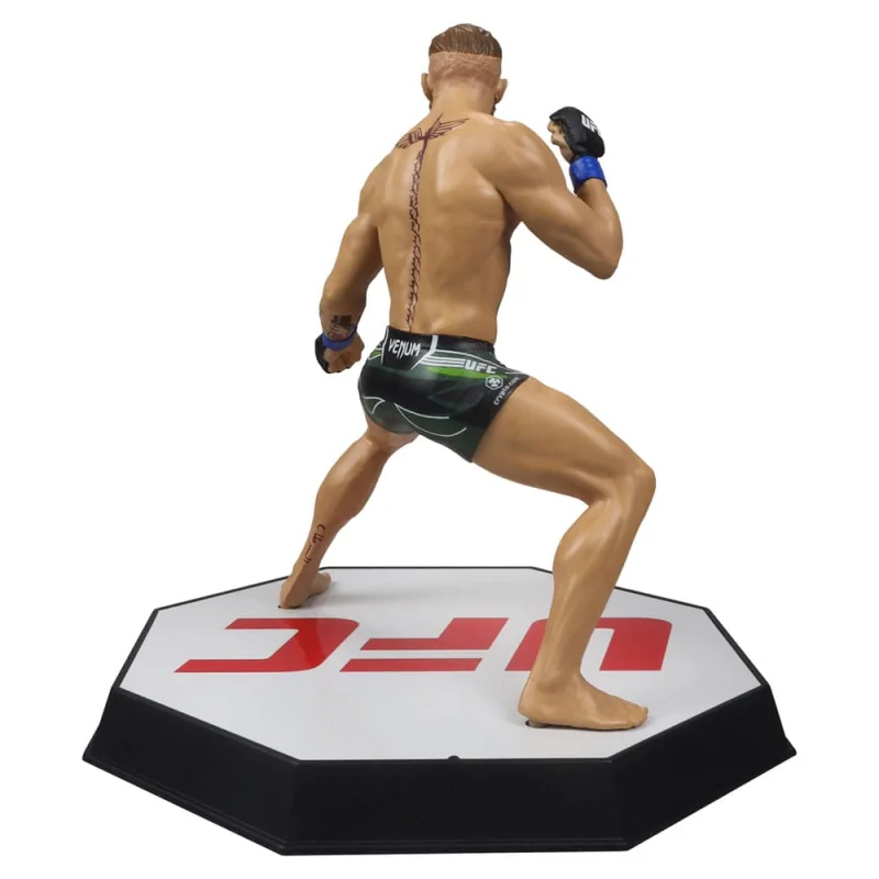 MCF10431 UFC Posed Conor McGregor statuette 18 cm