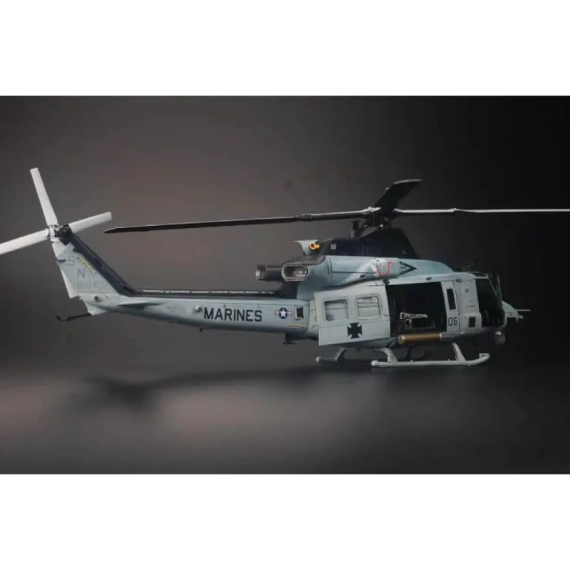 UH-1Y VENOM helicopter plastic model