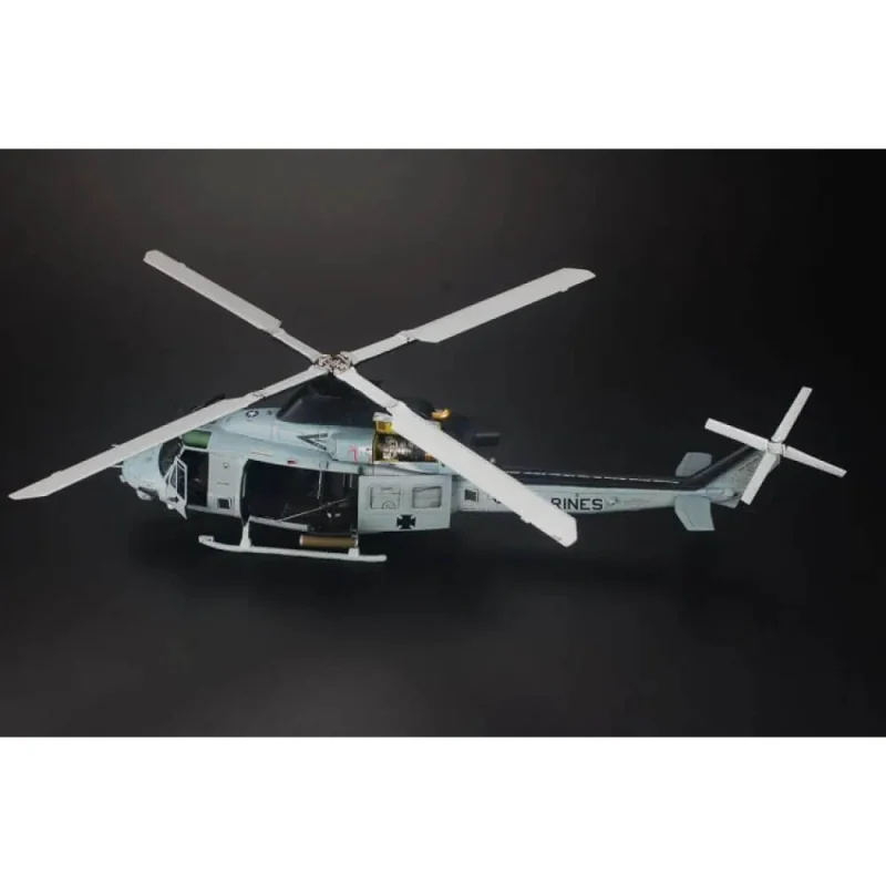 UH-1Y VENOM helicopter plastic model