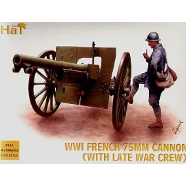 WWI French 75mm gun with crew (helmet)