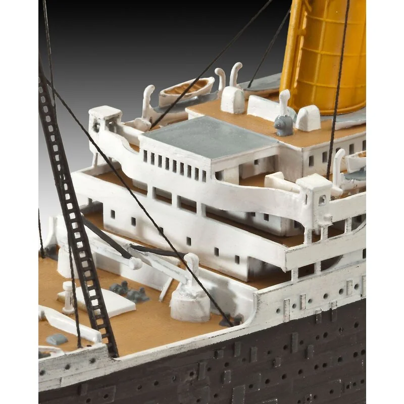 Kit modello Revell RMS Titanic nel 1001hobbies (Ref.5210)